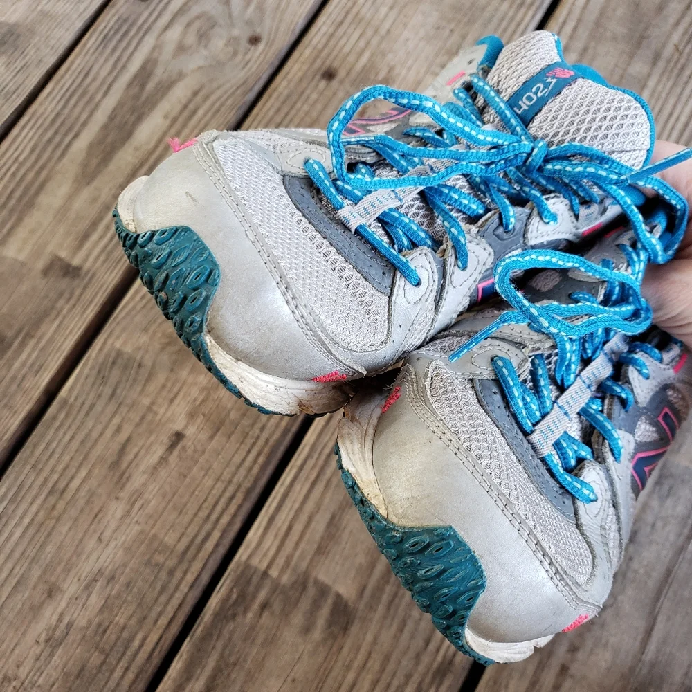 Women’s Light Gray and Blue Running Sneakers - New Balance